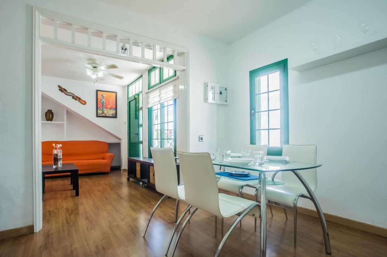 Apartamentos Haria En Puerto Del Carmen Tías Esterno foto