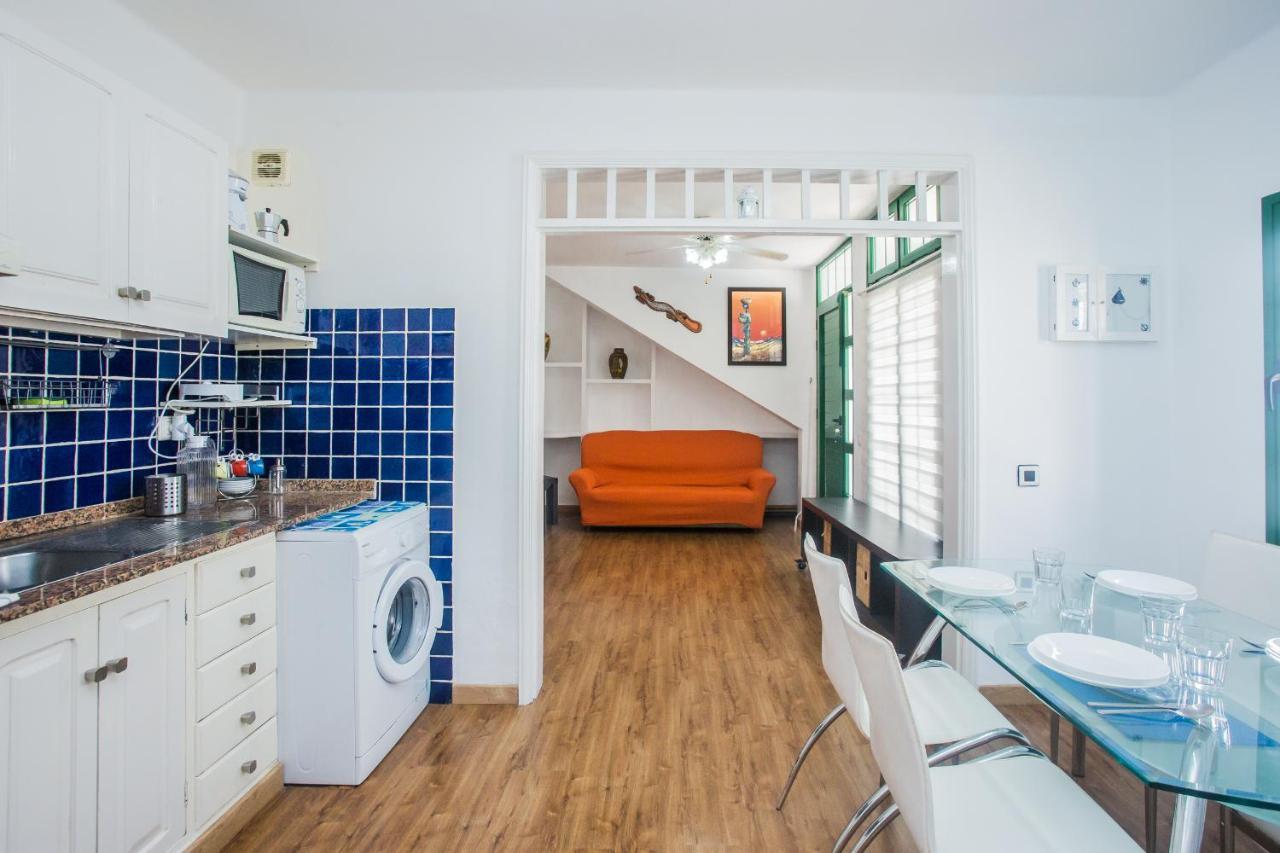 Apartamentos Haria En Puerto Del Carmen Tías Esterno foto