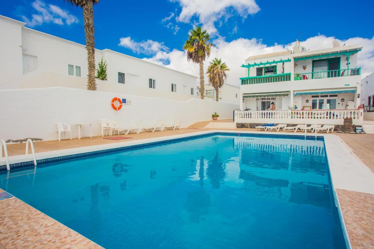 Apartamentos Haria En Puerto Del Carmen Tías Esterno foto