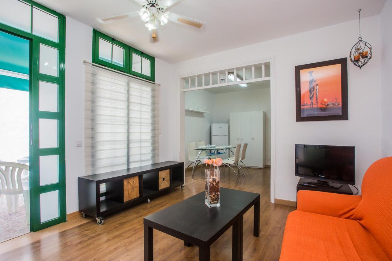 Apartamentos Haria En Puerto Del Carmen Tías Esterno foto